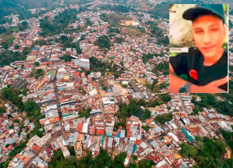 En el velorio de Kevin Arturo Pinto Pérez (detalle), de 18 años, se produjo un ataque contra otra persona, la cual resultó lesionada en zona urbana de Segovia. FOTOS: ARCHIVO Y CORTESÍA
