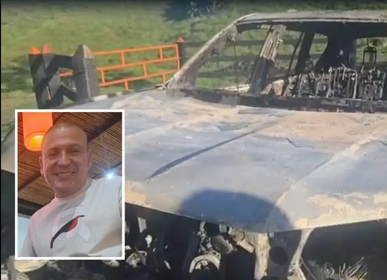 Luis Fernando Quiroz Muñoz, de 56 años, se movilizaba en esta camioneta rumbo al corregimiento de Doradal, en Puerto Triunfo, Antioquia. Sin embargo, el automotor apareció incendiado en Cimitarra, Santander, y este hombre no aparece. FOTOS: CORTESÍA