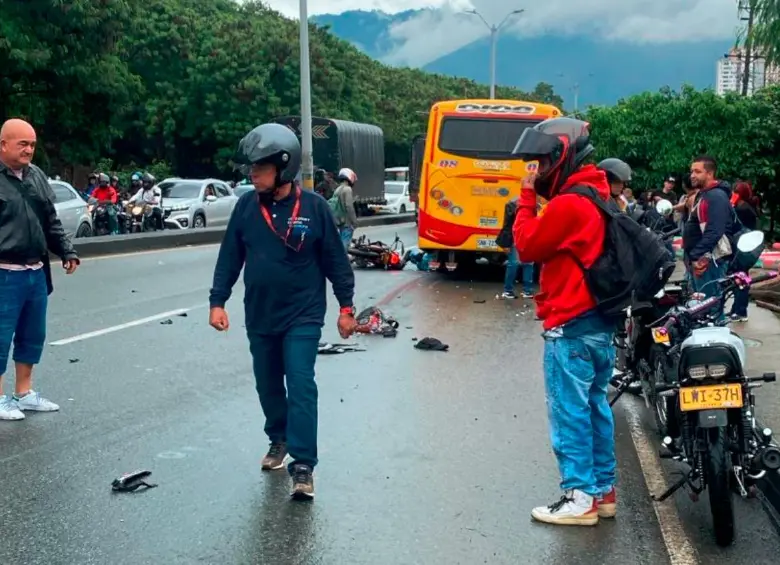 Este accidente, registrado en la mañana de este lunes, dejó dos personas muertas a la altura de la Feria de Ganado. FOTO: CORTESÍA