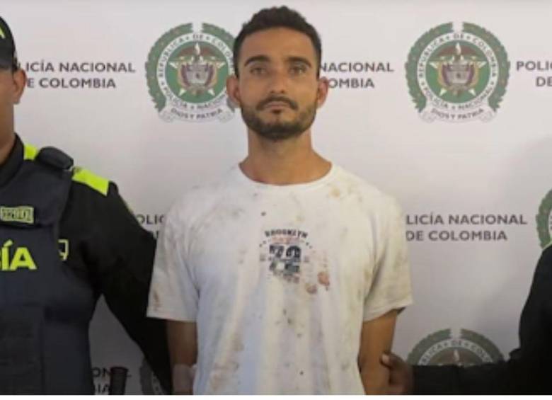 A Jean Carlos José Gutiérrez González, de 32 años, lo capturaron las autoridades tras señalarlo de cometer el asesinato contra Mía, una perrita de raza criolla. FOTO: CORTESÍA ALCALDÍA DE MEDELLÍN