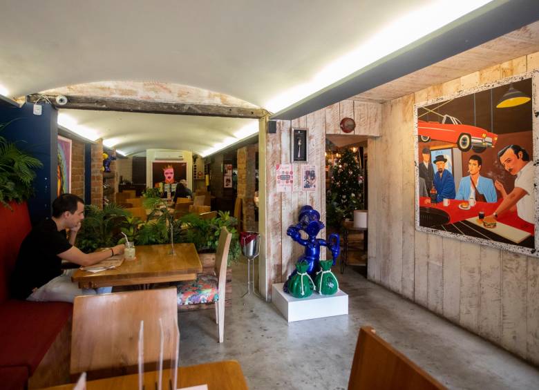 Tal Cual Arte, un restaurante que fusiona galerías de arte con la cocina ecléctica. Está ubicado en Manila, en El Poblado. Foto : Camilo Suárez