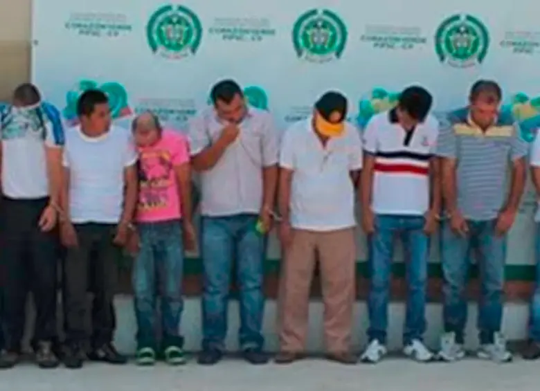 La imagen corresponde cuando a alias Mono Arley lo capturaron junto con otras 17 personas en el municipio de Itagüí en noviembre de 2013. FOTO: CORTESÍA POLICÍA METROPOLITANA