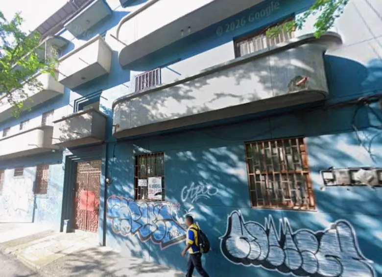 Dentro del edificio Latorre, en el centro de Medellín, ocurrió el asesinato de Luis Bernardo Villegas Ramírez, de 73 años, un docente pensionado. Se produjo cuando se disponía a negociar una propiedad. FOTO: GOOGLE MAPS
