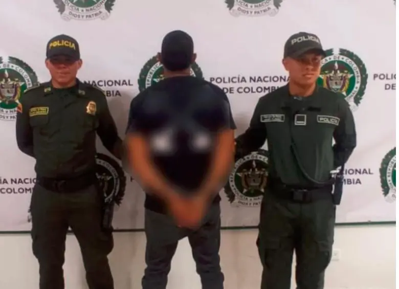 Este es el hombre que deberá responder en Panamá por la destrucción de los recursos ambientales en el vecino país. FOTO: CORTESÍA POLICÍA URABÁ