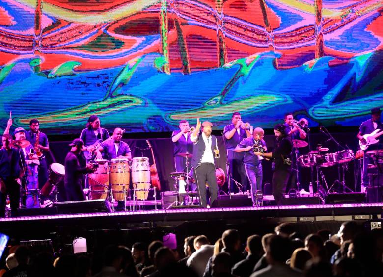 El artista dominicano es toda una leyenda en el merengue. Quien siguió en el escenario es Juanes. FOTO Esneyder Gutiérrez