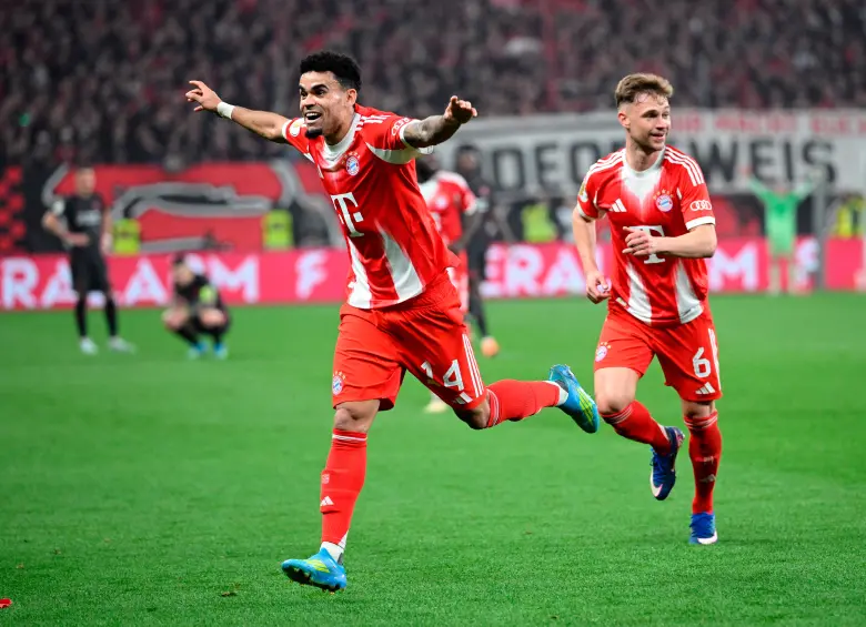 Luis Díaz puso el 2-0 a favor del Bayern de Múnich en la semifinal de la Copa de Alemania ante el Leverkusen. FOTO: GETTY