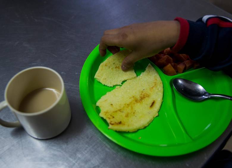 El Programa de Alimentación Escolar (PAE) beneficia desde hace varios años a niños, niñas y adolescentes de instituciones educativas públicas del país. FOTO julio césar herrera