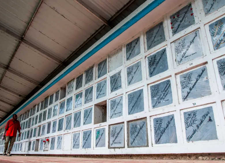 El cementerio municipal de Andes tiene bóvedas públicas y privadas. Las primeras son manejadas por la parroquia y de estas habría solo 25 disponibles. FOTOS JULIO CÉSAR HERRERA
