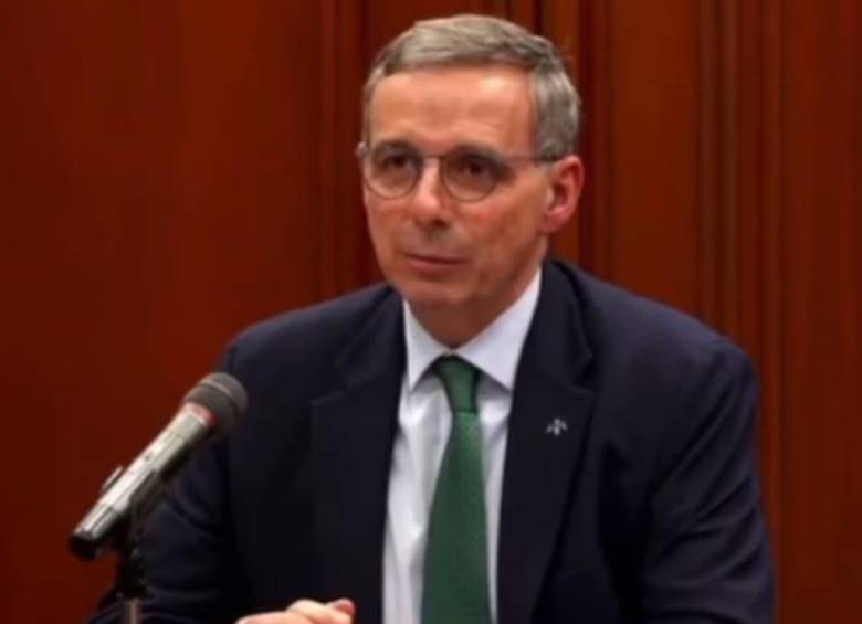 El ministro de Hacienda, Miguel Gómez Martínez, cuestionó durante el debate del presupuesto las solicitudes de más recursos para distintos sectores. FOTO: Minhacienda. 