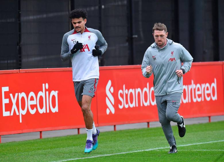 El jugador colombiano Luis Díaz se pone en forma para su regreso. FOTO LIVERPOOL FC