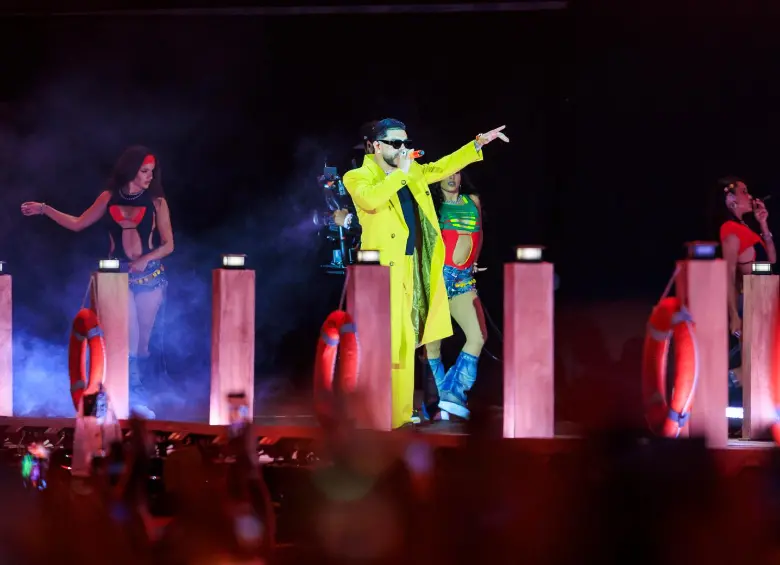 Ryan Castro durante su concierto en el Estadio Atanasio Girardot, donde reunió a cerca de 48.000 asistentes. FOTO: CAMILO SUÁREZ
