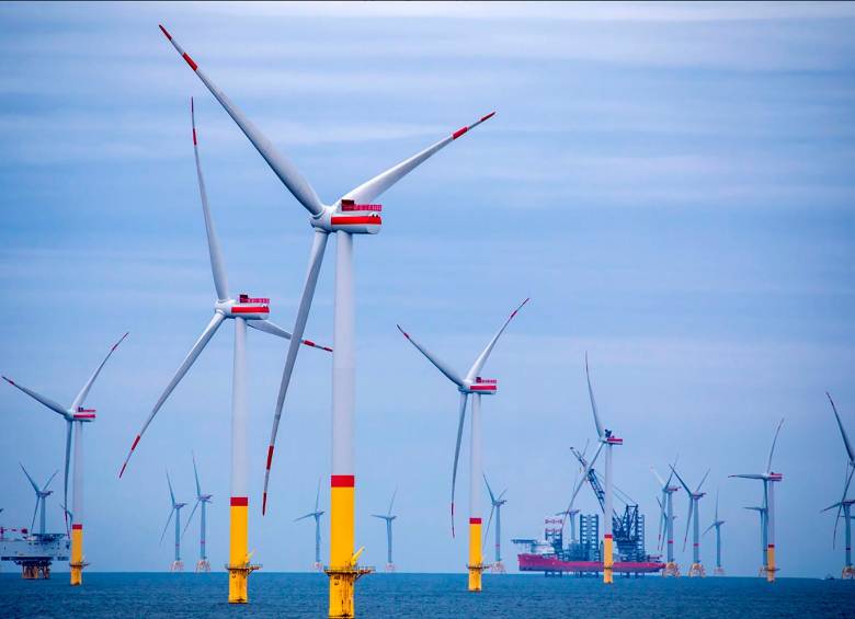 Vista aérea de las turbinas eólicas que conforman el parque eólico marino Middelgrunden de Copenhague (Dinamarca). FOTO Getty