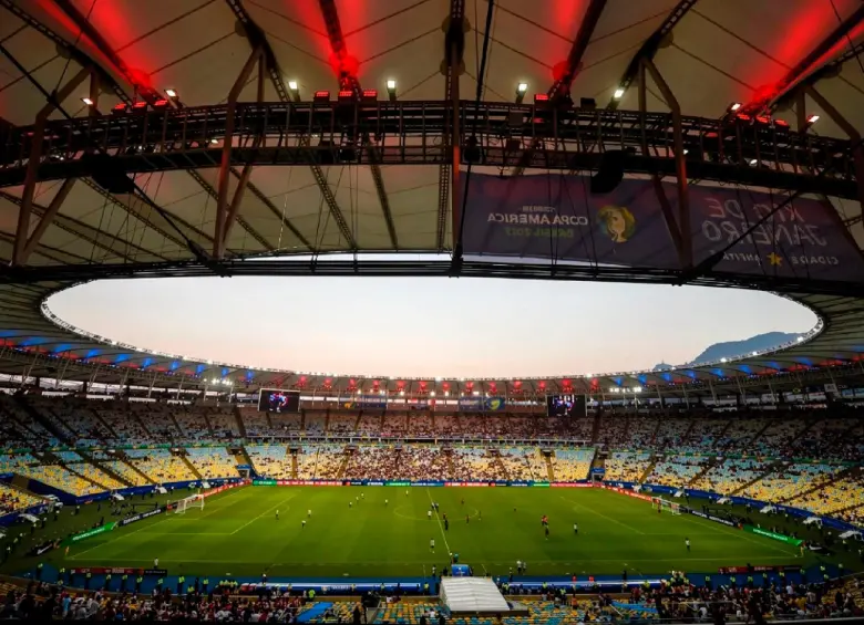 El emblemático Maracaná hará historia al convertirse en el tercer estadio que alberga finales de los Mundiales masculino y femenino. FOTO AFP