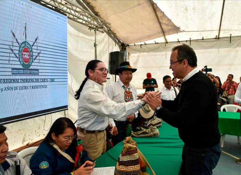 Primera reunión del Gobierno con las comunidades indígenas en el Cauca para tratar las invasiones . FOTO cORTESÍA