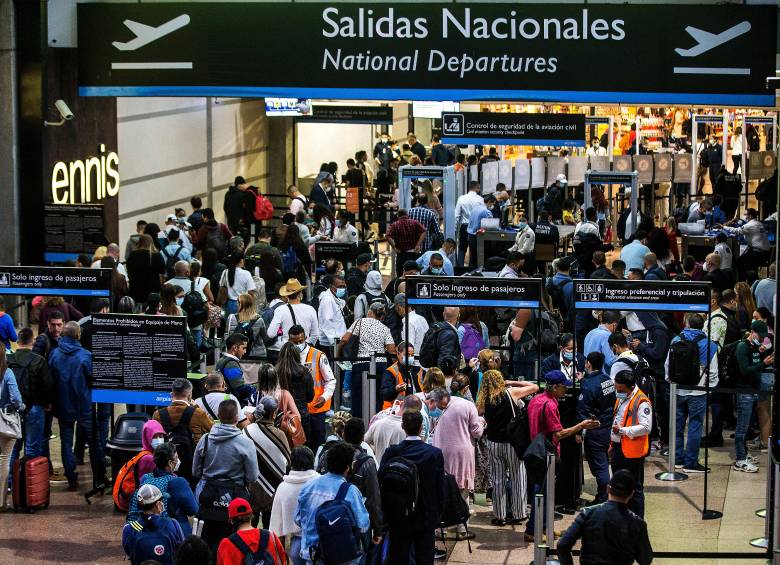 De los destinos con más receptores se ubicó España. FOTO: Julio Herrera