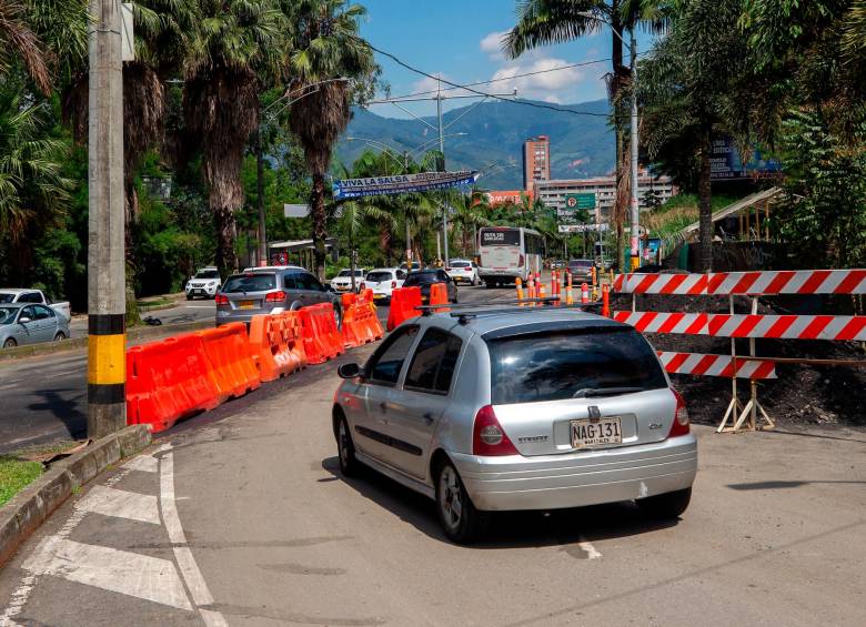 Los trabajos que obligan al bloqueo parcial de la vía se realizarán entre las 9:00 p.m., y las 4:00 a.m., durante todos los días. FOTO: Camilo Suárez.