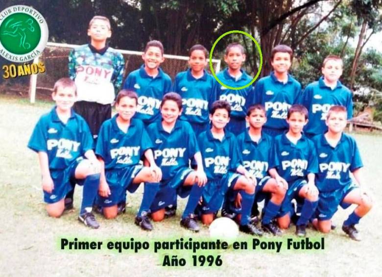 En 1996, David del Castillo jugó el torneo Ponyfútbol, gracias a su paso por la escuela de Alexis García. En el certamen representó al barrio San Fernando de Itagüí. FOTO: CORTESÍA.