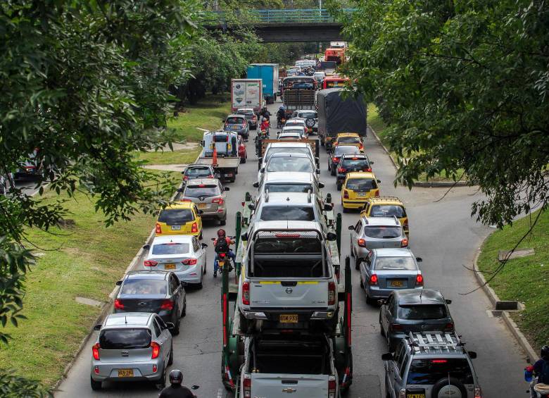 Los infractores pueden exponerse a multas y hasta la inmovilización de sus vehículos. FOTO: Camilo Suárez Echeverry