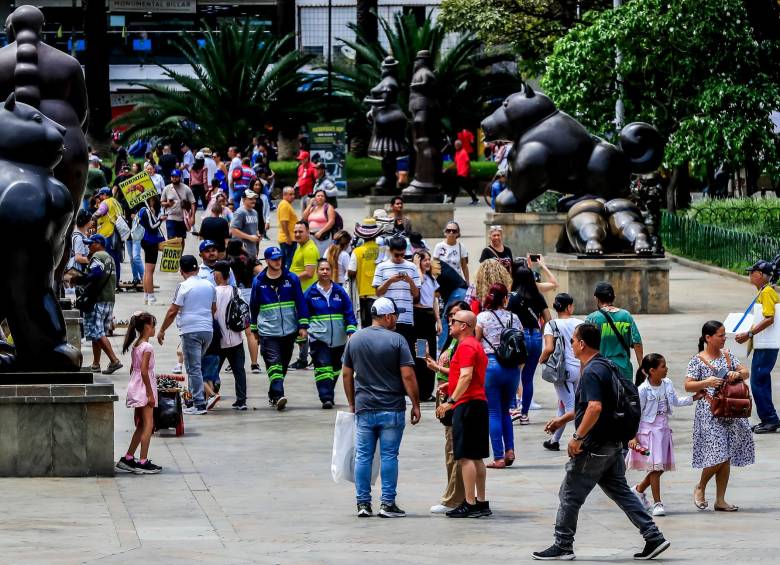¿El Sanalejo se podría trastear? Parque Bolívar de Medellín se sigue hundiendo pese a intervención del Centro
