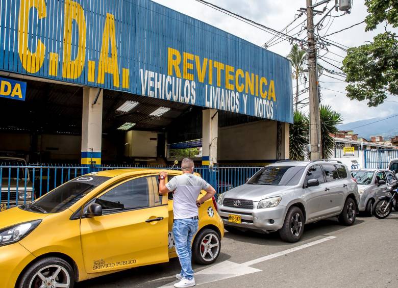 Los CDA deberán entregar la póliza a los conductores. FOTO JUAN ANTONIO SÁNCHEZ OCAMPO 