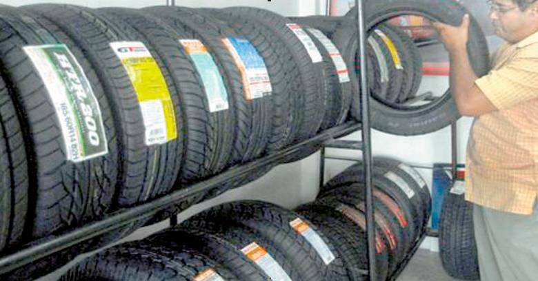 Se estima que cada año se venden en Colombia 5,5 millones de llantas para automóviles y camionetas. Foto Archivo