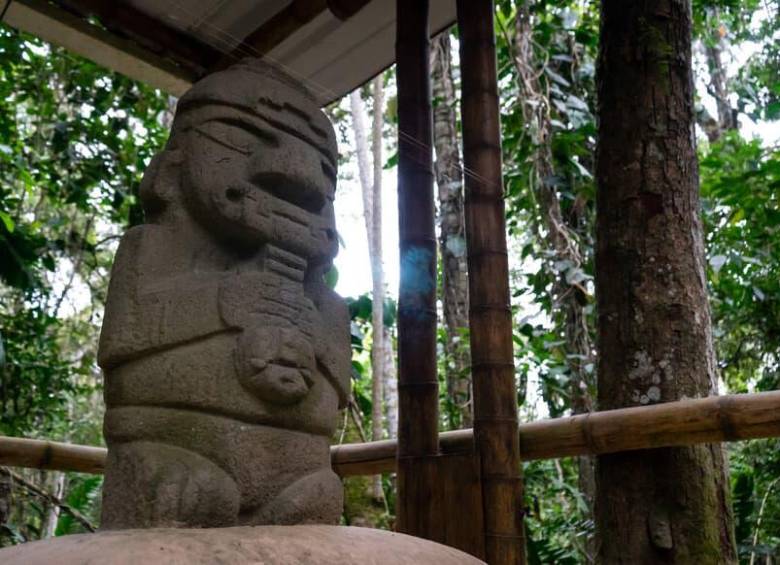 Una de las estatuas de piedra del Parque Arqueológico de San Agustín, en el departamento del Huila. Las piezas extraídas de este territorio a principios del siglo XX permanecen en el centro de un debate diplomático entre Colombia y Alemania FOTO: Colprensa. 