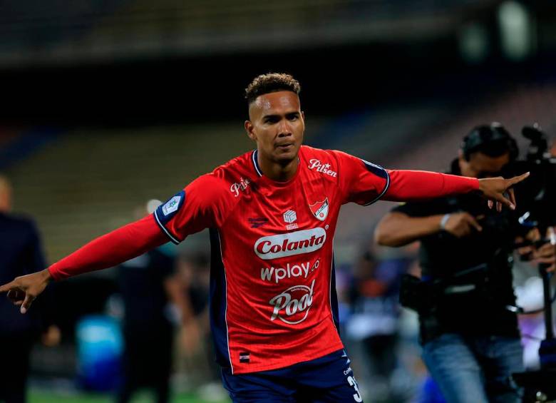 El volante antioqueño Diego Moreno ingresó desde el banco de suplentes y anotó el gol con el que Medellín se impuso en la segunda fecha del Clausura. Foto: Camilo Suárez