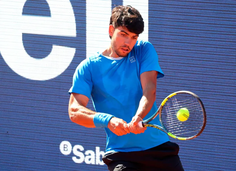 El tenista español Carlos Alcaraz es el vigente campeón del Roland Garros. En la final del 2025 venció a el italiano Jannik Sinner. Foto: AFP