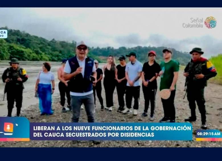 Siete mujeres y dos hombres fueron retenidos por los ilegales. Las primeras informaciones indican que están en buen estado de salud. FOTO CAPTURA DE VIDEO