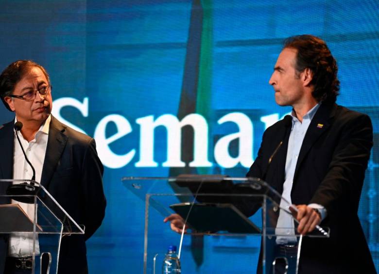 Gustavo Petro y Federico Gutiérrez en el debate de la recta final de las elecciones presidenciales 2022. FOTO: Colprensa