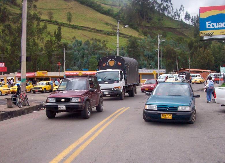 El centro de pensamiento económico Anif estima que escalar la disputa entre Colombia y Ecuador implica costos relevantes para ambas economías. FOTO Colprensa