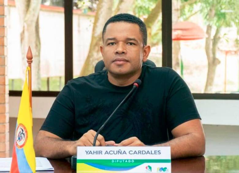 El exrepresentante a la Cámara Yahir Acuña fue llamado a indagatoria por presuntos vínculos con Los Rastrojos. FOTO: Tomada de Facebook Yahir Acuña