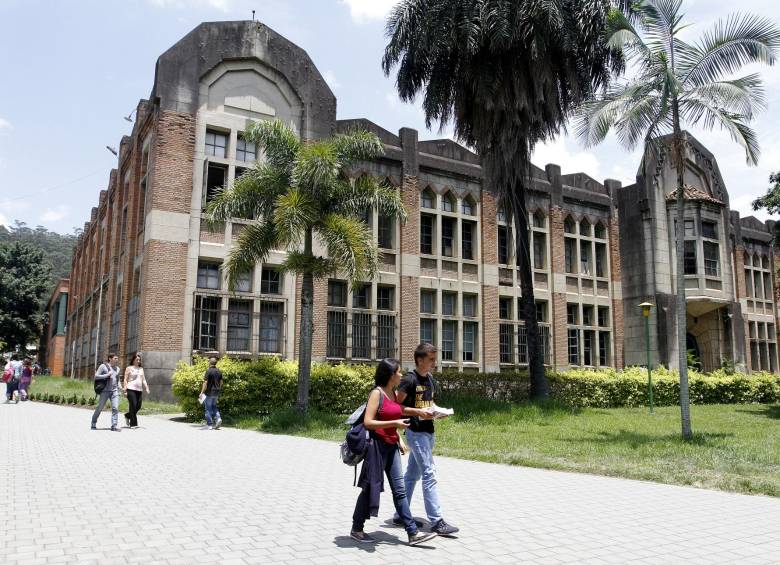[Descripción: Facultad de Ciencias Agrarias de la Universidad Nacional en su centenario.FOTO: EL COLOMBIANO.