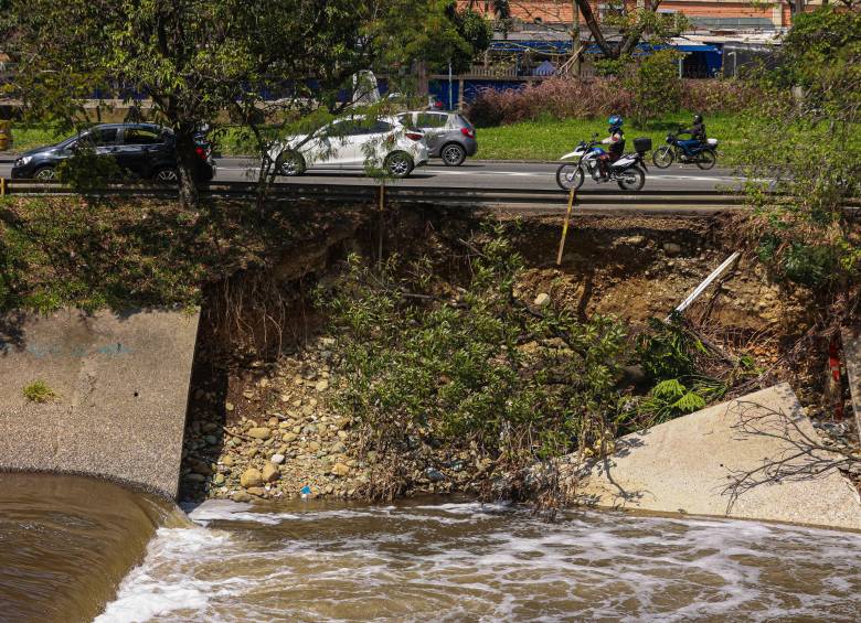 Así lucía el punto crítico que será intervenido por la Alcaldía el pasado 12 de febrero de 2025. FOTO: Manuel Saldarriaga Quintero