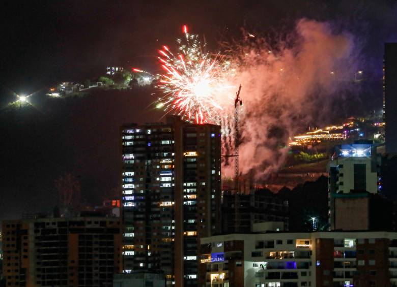 Las autoridades completaron 1,5 toneladas de pólvora incautadas en lo que va de este diciembre. FOTO: EL COLOMBIANO