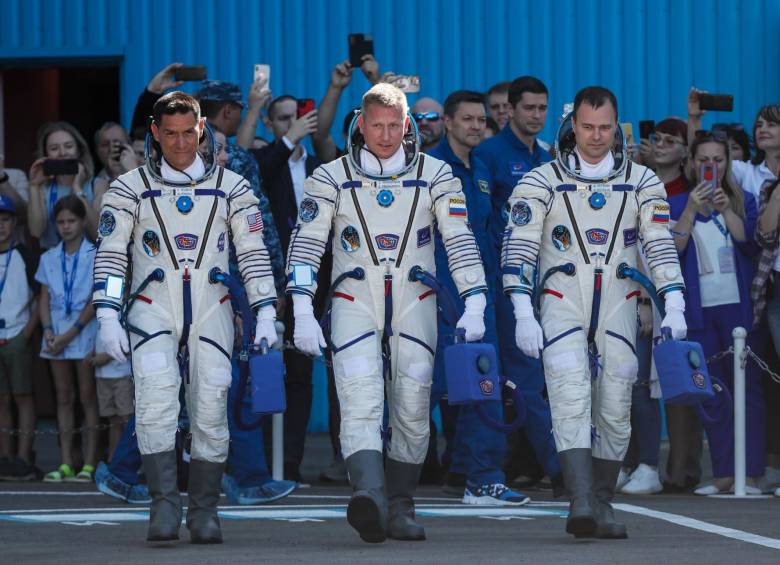 La tripulación que ahora está en la ISS por el convenio entre la Nasa y Roscosmos. FOTO: EFE