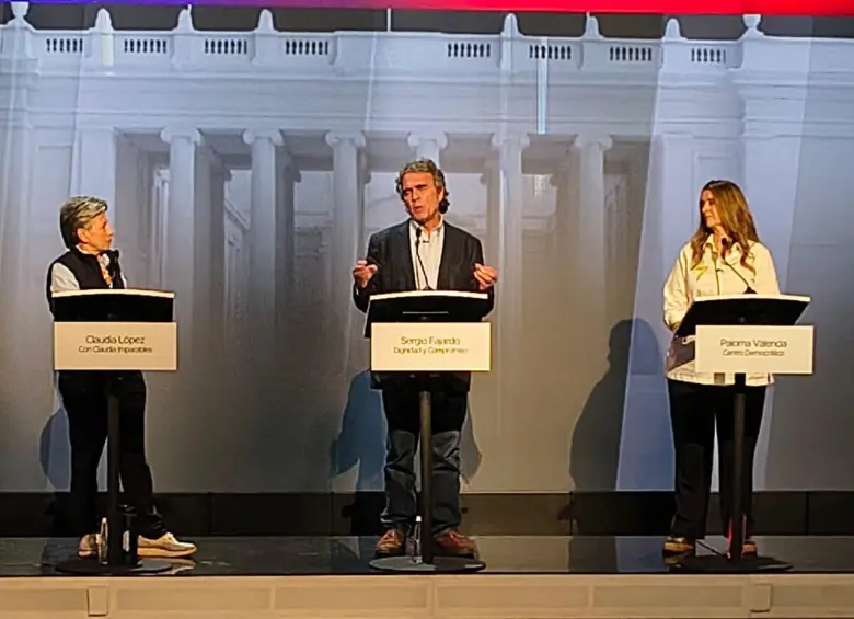 EN VIVO: “La declaración de una Constituyente es una declaración de guerra”: Paloma, Claudia y Fajardo alertan por plan de Petro