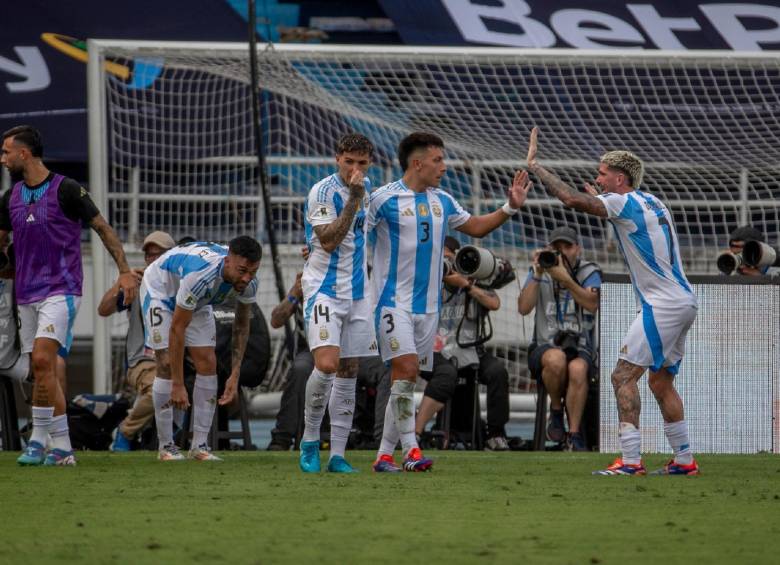 Argentina lidera la clasificatoria Sudamericana con 31 puntos y ya aseguró su cupo al Mundial de 2026. FOTO: Juan Antonio Sánchez