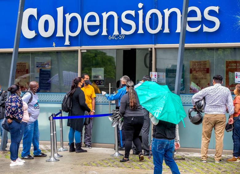 Colpensiones es una entidad clave para la reforma pensional, pues allí pasarían a cotizar la mayoría de trabajadores. FOTO Juan Antonio Sánchez