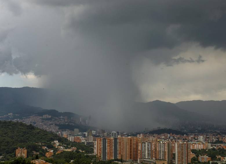 De la sequía a la inundación en 24 horas; ¿qué tan preparados estamos para los aguaceros en Medellín y Antioquia?