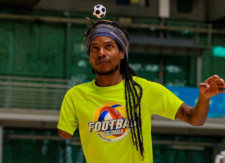 Deportistas de 17 países se citan en Medellín para el Campeonato Mundial de Footbag o fuchi