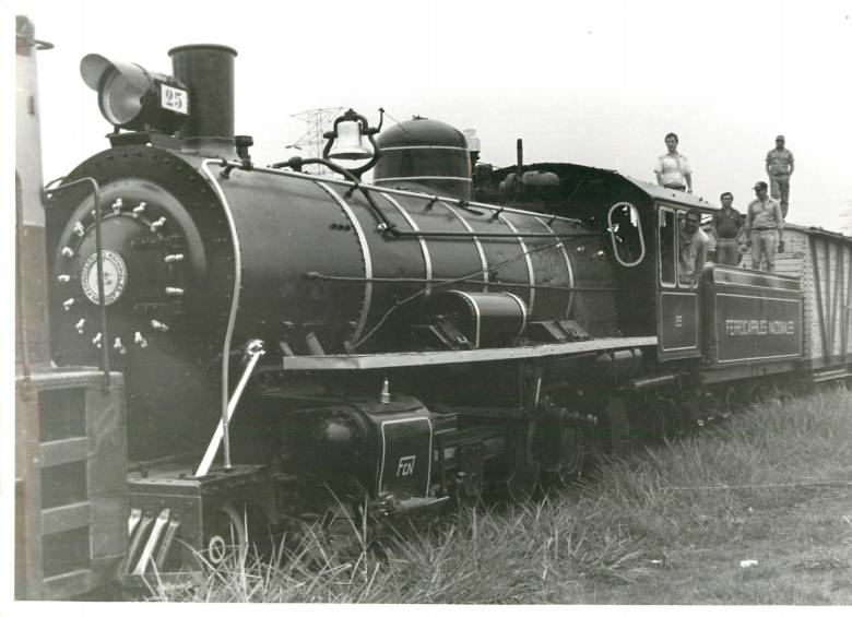 La locomotora 75, de los Ferrocarriles Nacionales, es una de las máquinas hermanas de la 56, de marca Baldwin. FOTO archivo cip - el colombiano