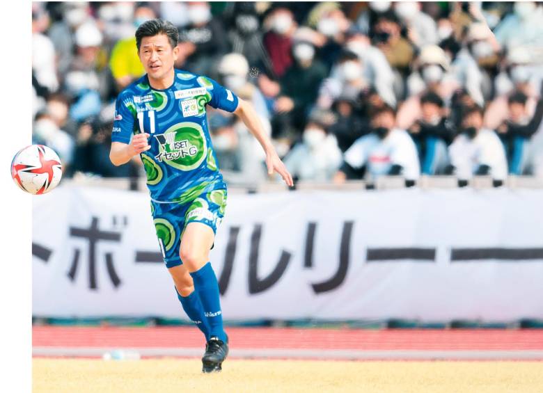 Kazuyoshi Miura, quien juega de extremo y centro delantero, ha convertido 276 goles por todas las competencias en sus 16 clubes y 36 temporadas en el fútbol profesional. FOTO Getty