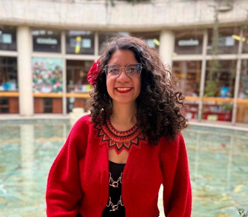 Después de publicar varias obras en España, María Goméz Lara publicó un poemario con el FCE. FOTO CORTESÍA.