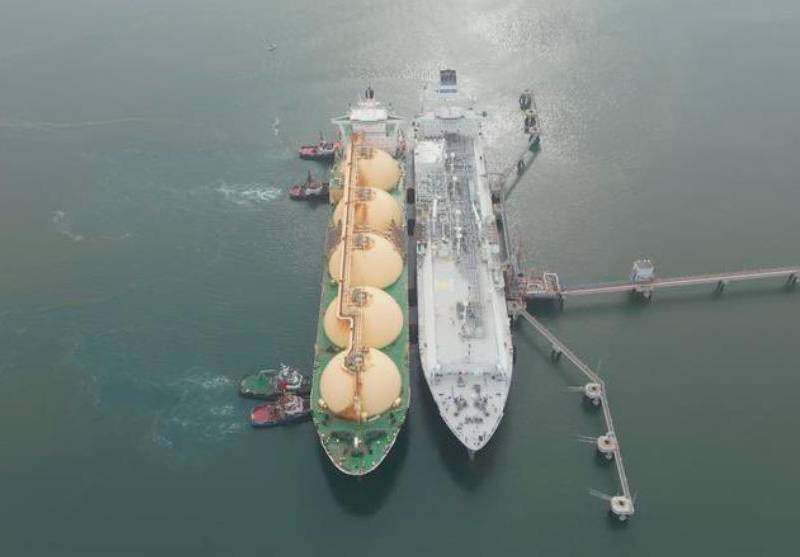 Los trabajos de mantenimiento preventivo de la terminal de GNL en Cartagena se programan anualmente con anticipación. FOTO tomada de X