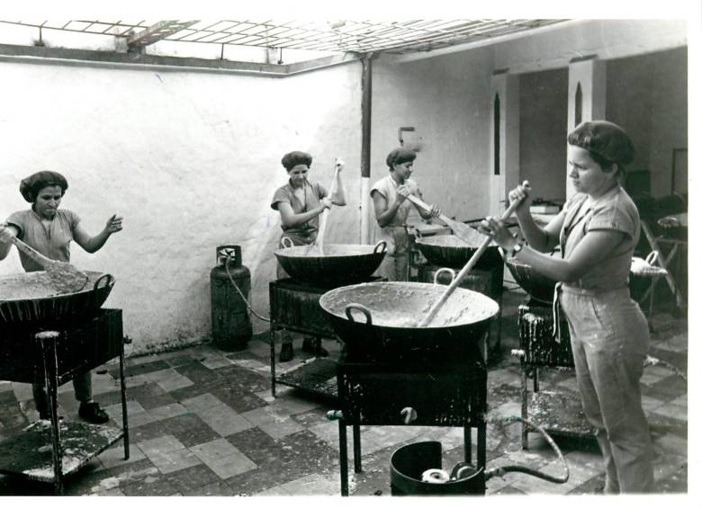 Copelia fue inicialmente una cafetería ubicada en el barrio La América. Luego, los hermanos Cano entendieron que el producto estrella era la panelita de coco. FOTO archivo