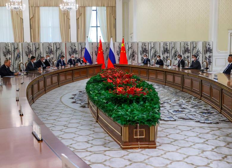 Los presidentes de China y Rusia, Xi Jinping y Vladimir Putin, se reúnen este jueves 15 de septiembre en Uzbekistán. FOTO: EFE