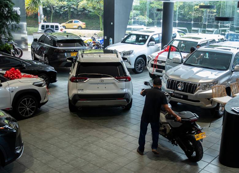 Según el Dane, las ventas de vehículos y motos en octubre crecieron 20,7%. FOTO Juan Antonio Sánchez