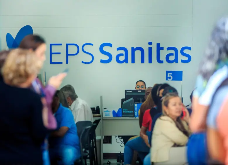 Cuando la Corte Constitucional tumbó la intervención a EPS Sanitas, sus representantes calificaron la acción del Gobierno como “una estrategia premeditada, arbitraria, malévola, deliberada y anunciada”. FOTO Camilo Suárez