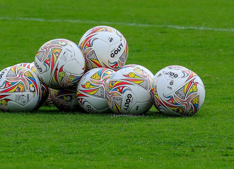 El balón rodará nuevamente en los estadios del país el próximo martes. FOTO: JAIME PÉREZ. 